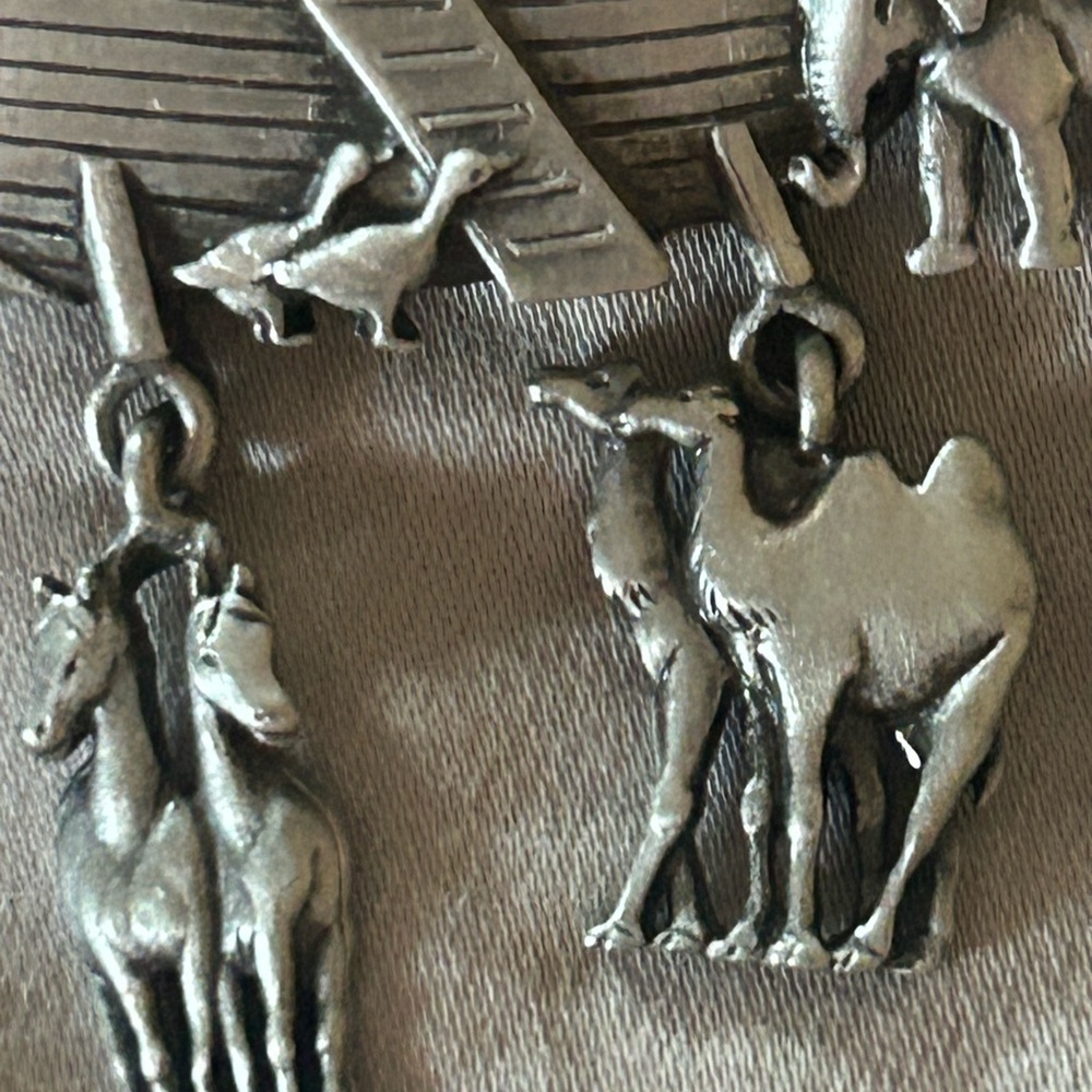 JJ Noah's Ark Brooch Pin Pewter Silver Color - Picture 11 of 11